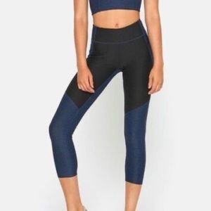Outdoor Voices Capri Cropped Warm Up Leggings size S